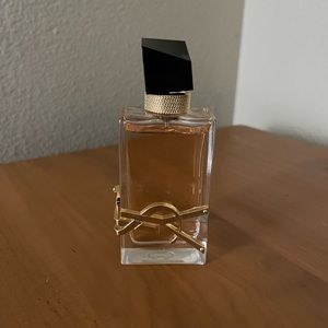 Yves Saint Laurent Libre Eau De Parfume Spray